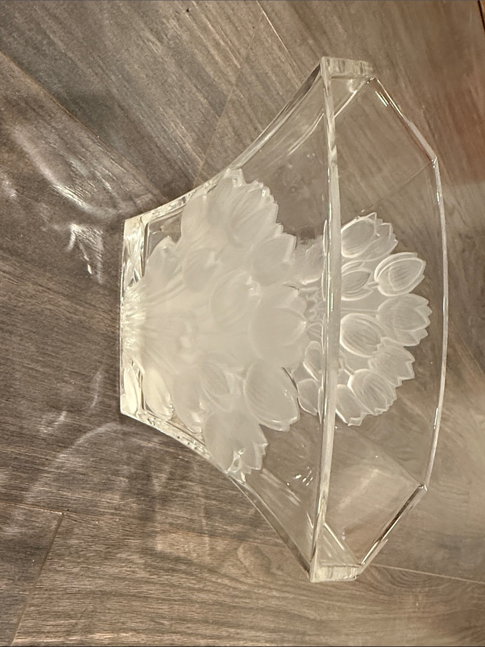 Teleflora Etched Glass Decorative Bowl with Floral Motif 8:2